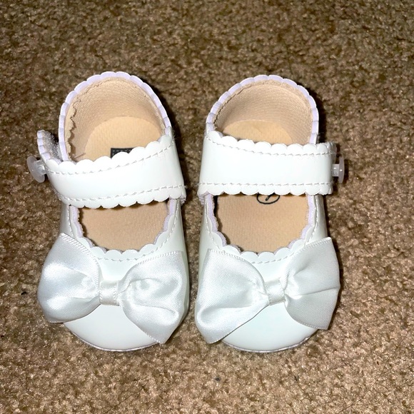White Bowknot Princess Dress Shoes - Picture 1 of 2